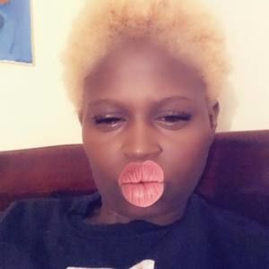 Meet your Posher, Alisha